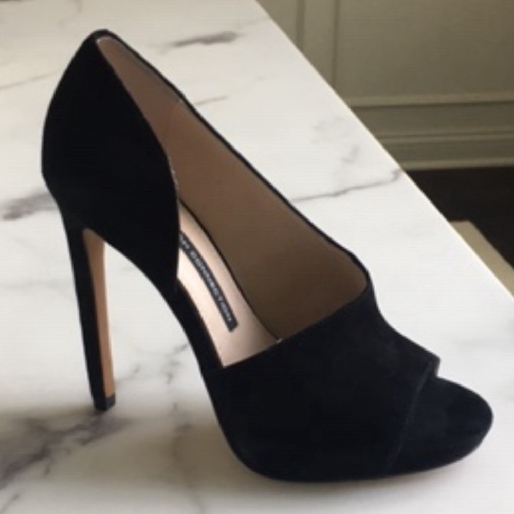 French connection black suede open toed pumps. Like new, worn once. Size 7.